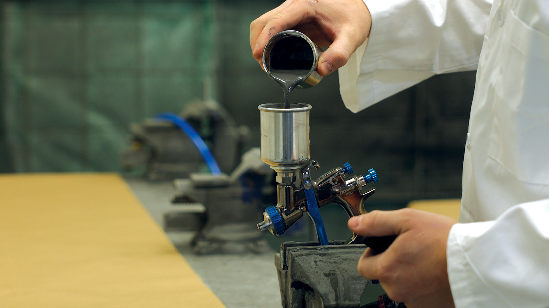 Slag- and melt-contact coatings